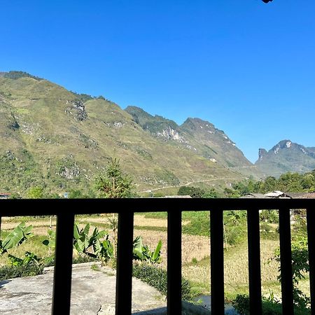 Du Gia Van Chung Homestay Làng Cac Eksteriør bilde