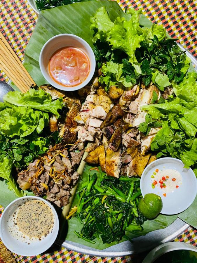 Du Gia Van Chung Homestay Làng Cac Eksteriør bilde