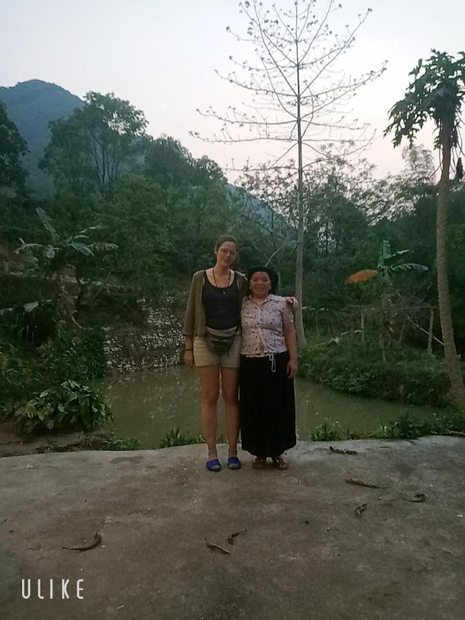 Du Gia Van Chung Homestay Làng Cac Eksteriør bilde
