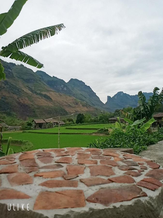 Du Gia Van Chung Homestay Làng Cac Eksteriør bilde