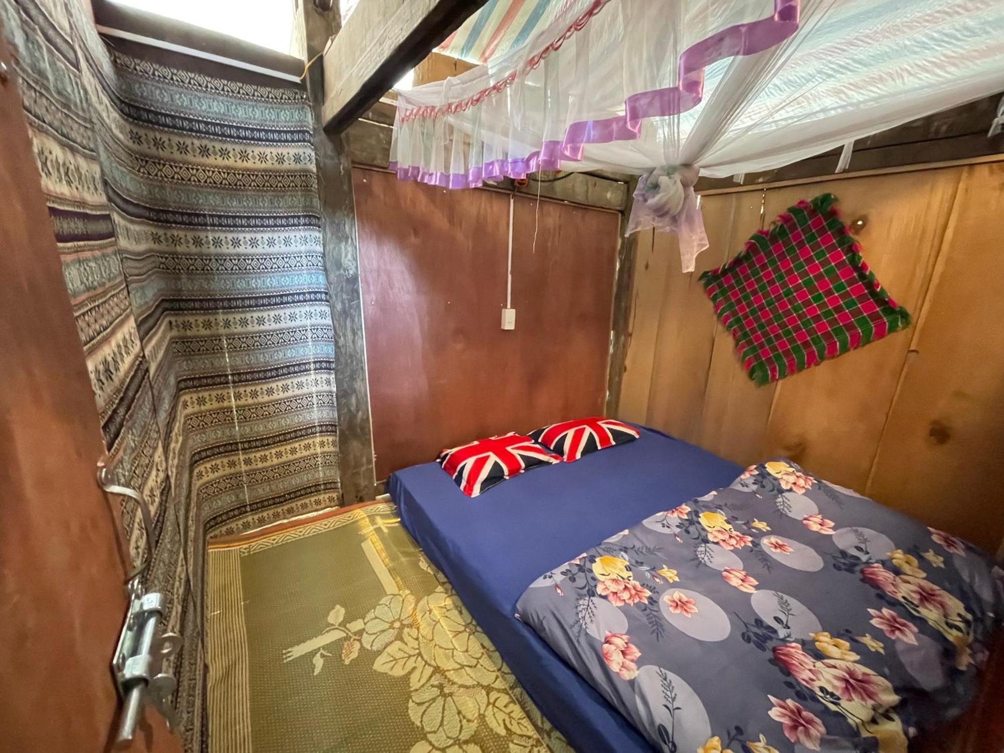 Du Gia Van Chung Homestay Làng Cac Rom bilde